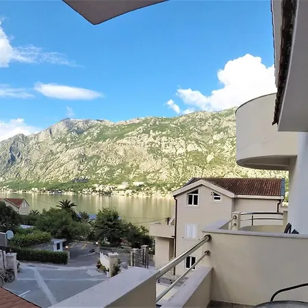 Hotel Galia Cattaro Esterno foto