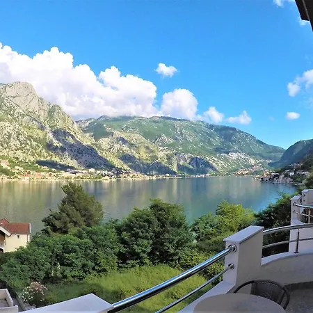 Hotel Galia Cattaro Esterno foto